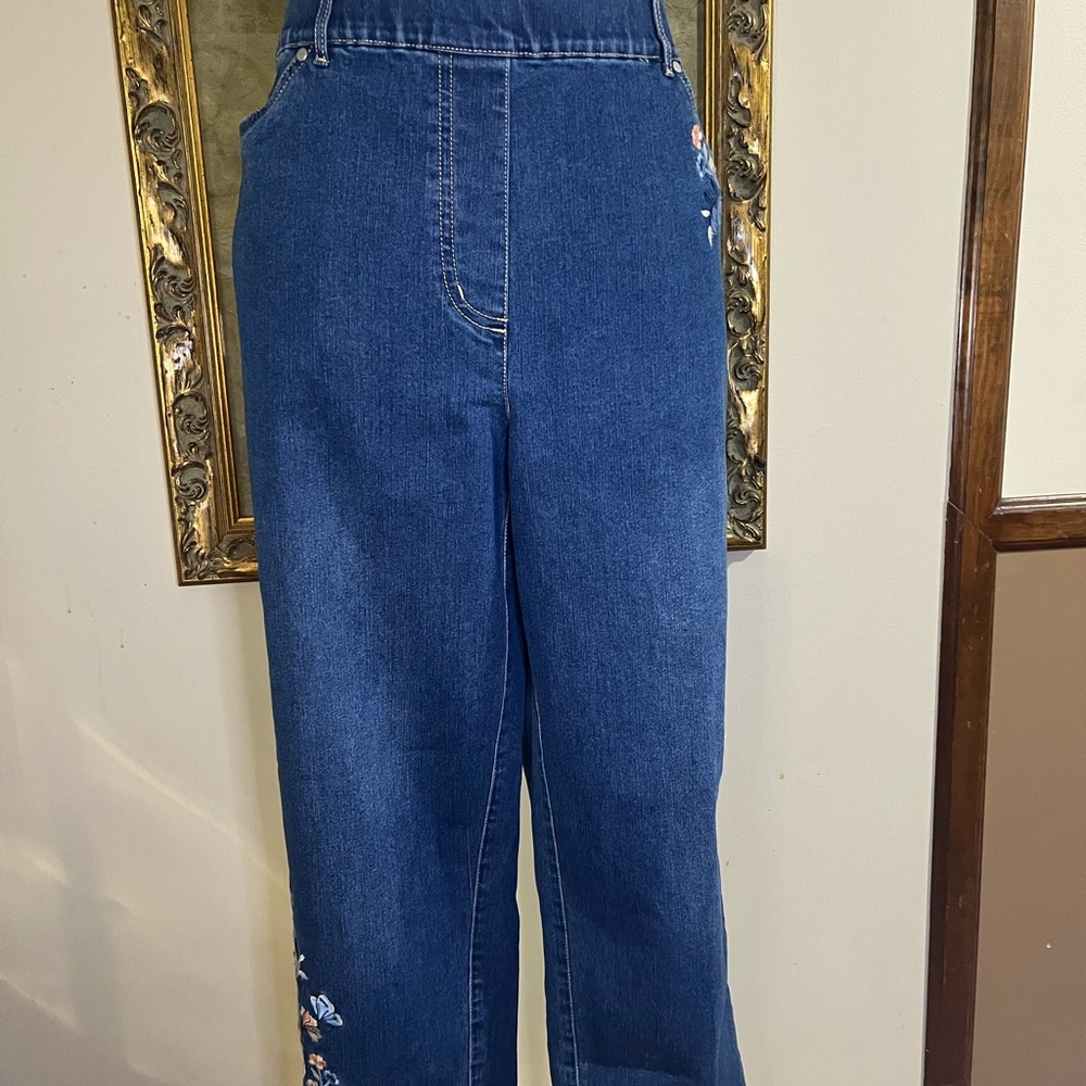 Alfred Dunner 16P embroidered Blue Denim Women's Jeans